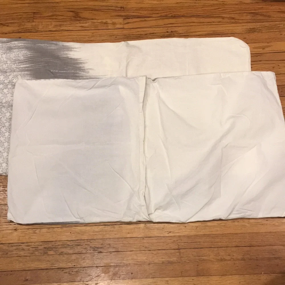 West Elm King Size Shams